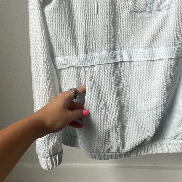 Lululemon Pack Light Pullover *Packable - Picture 5 of 14